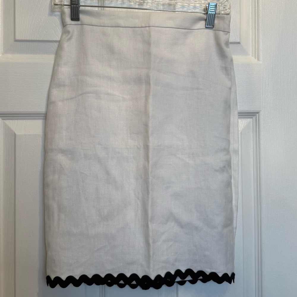 NWT J. Crew White Linen Pencil Skirt with Blue Trim size 00P